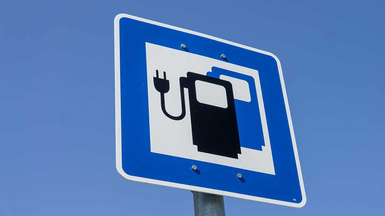 Die Neureglungen der AFIR zielen auf einfacheres Bezahlen von ad-hoc Ladungen an eLadesäulen ab.